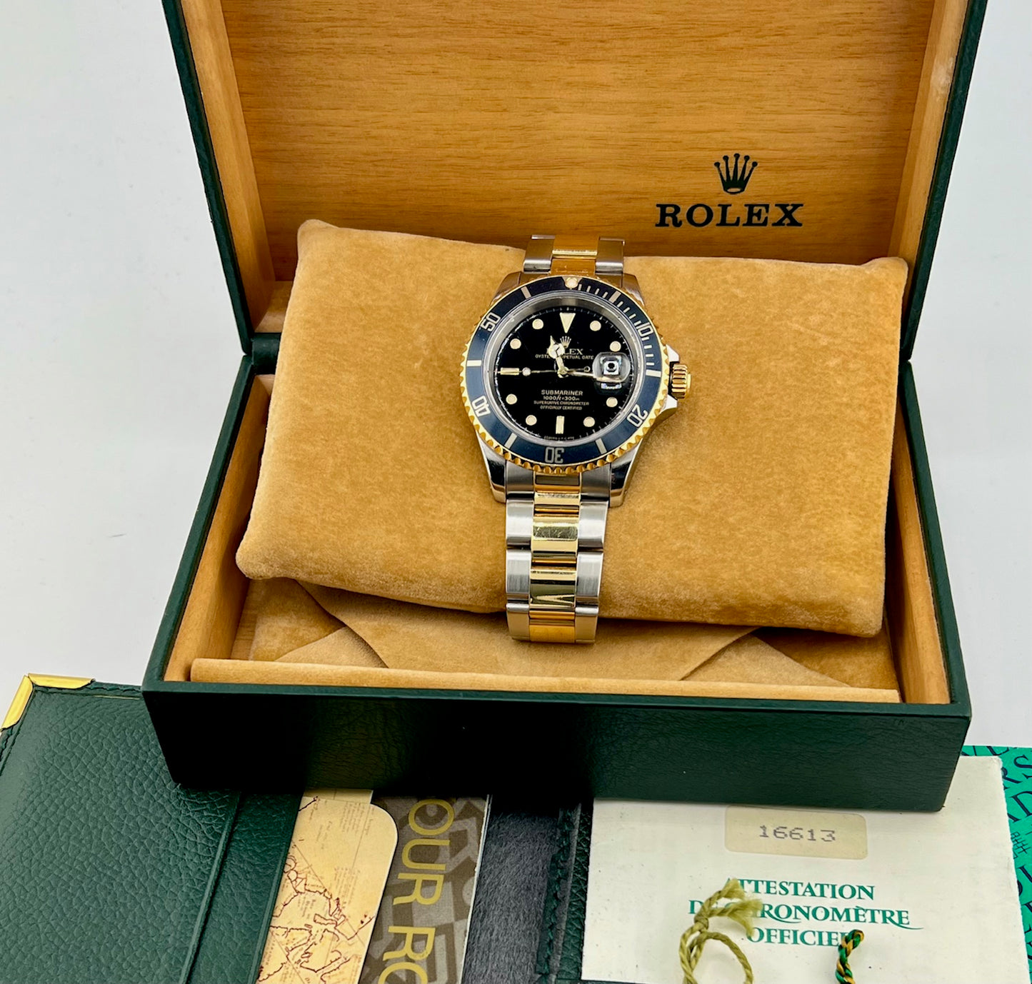 Rolex Submariner Date 16613 Black Dial 1992 full set
