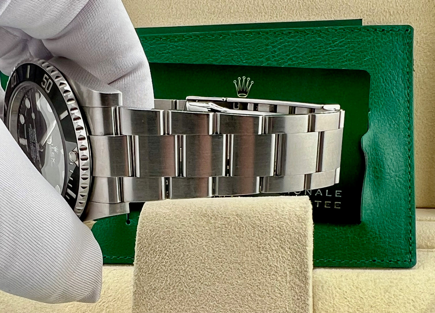 Rolex Submariner No Date 124060 41mm 2022 B&P