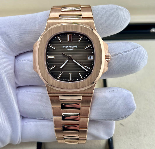 Patek Philippe Nautilus 5711-1R Rose Gold Chocolate 2018 Full Set (Giappone)