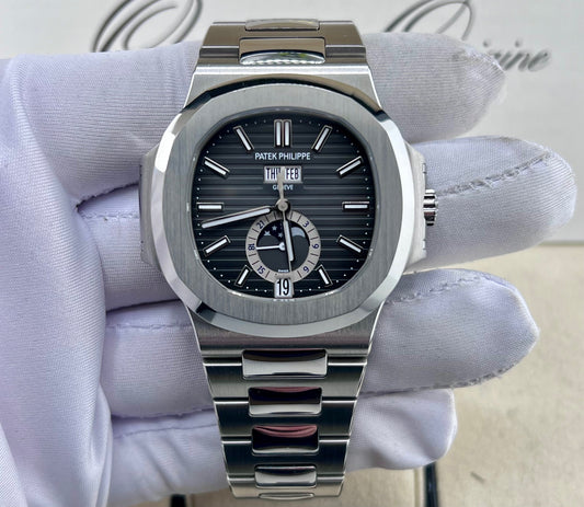 Patek Philippe Nautilus 5726-1A 2012 Grey like new (England)