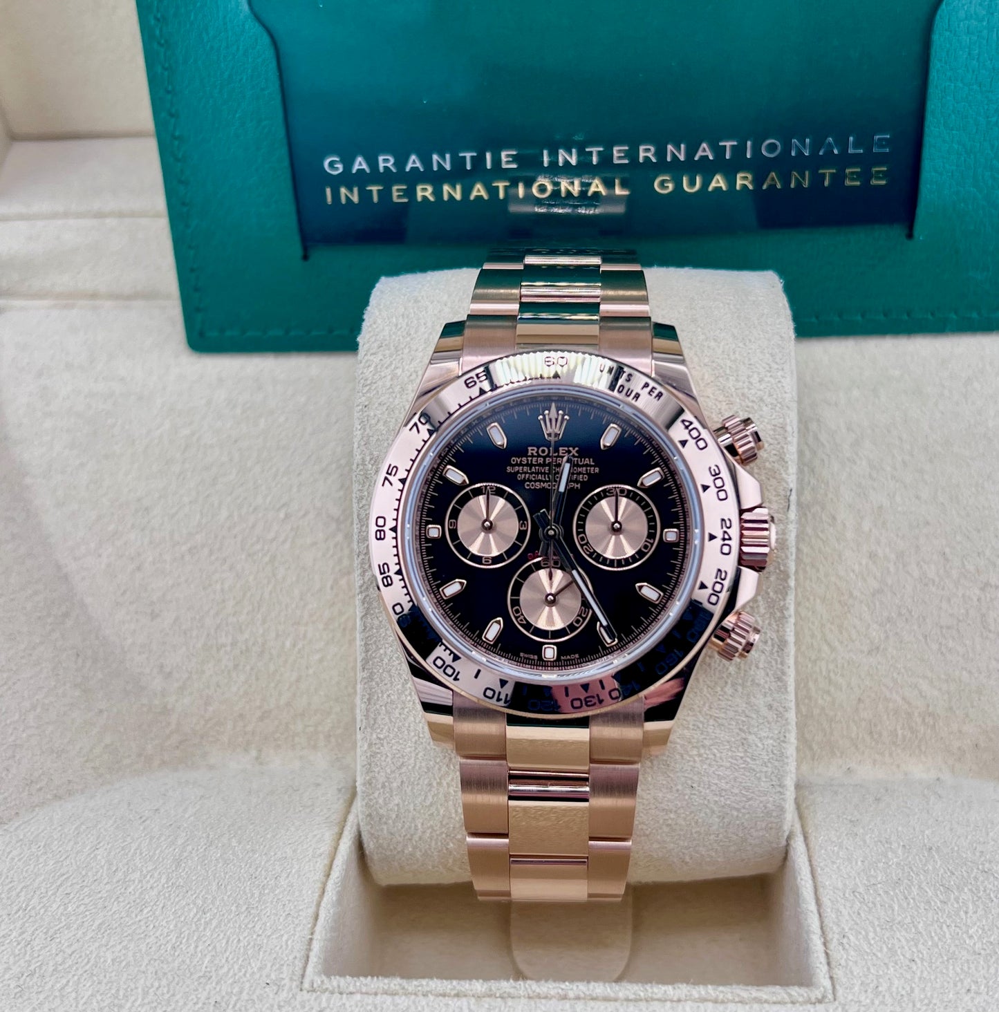 Rolex Daytona 116505 Everose Black Dial 2020 New Card Like new