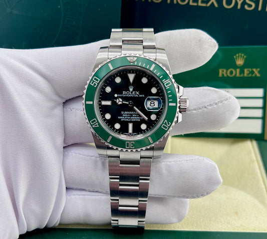 Rolex Submariner Date 116610LV ''Hulk'' 2010 Box&Paper (UK)