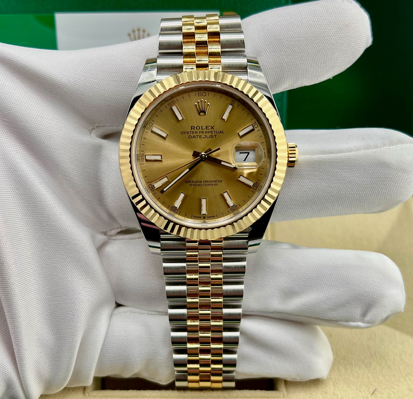 Rolex Datejust 41mm 126333 Champagne Dial Jubilèe 2020 Full Set
