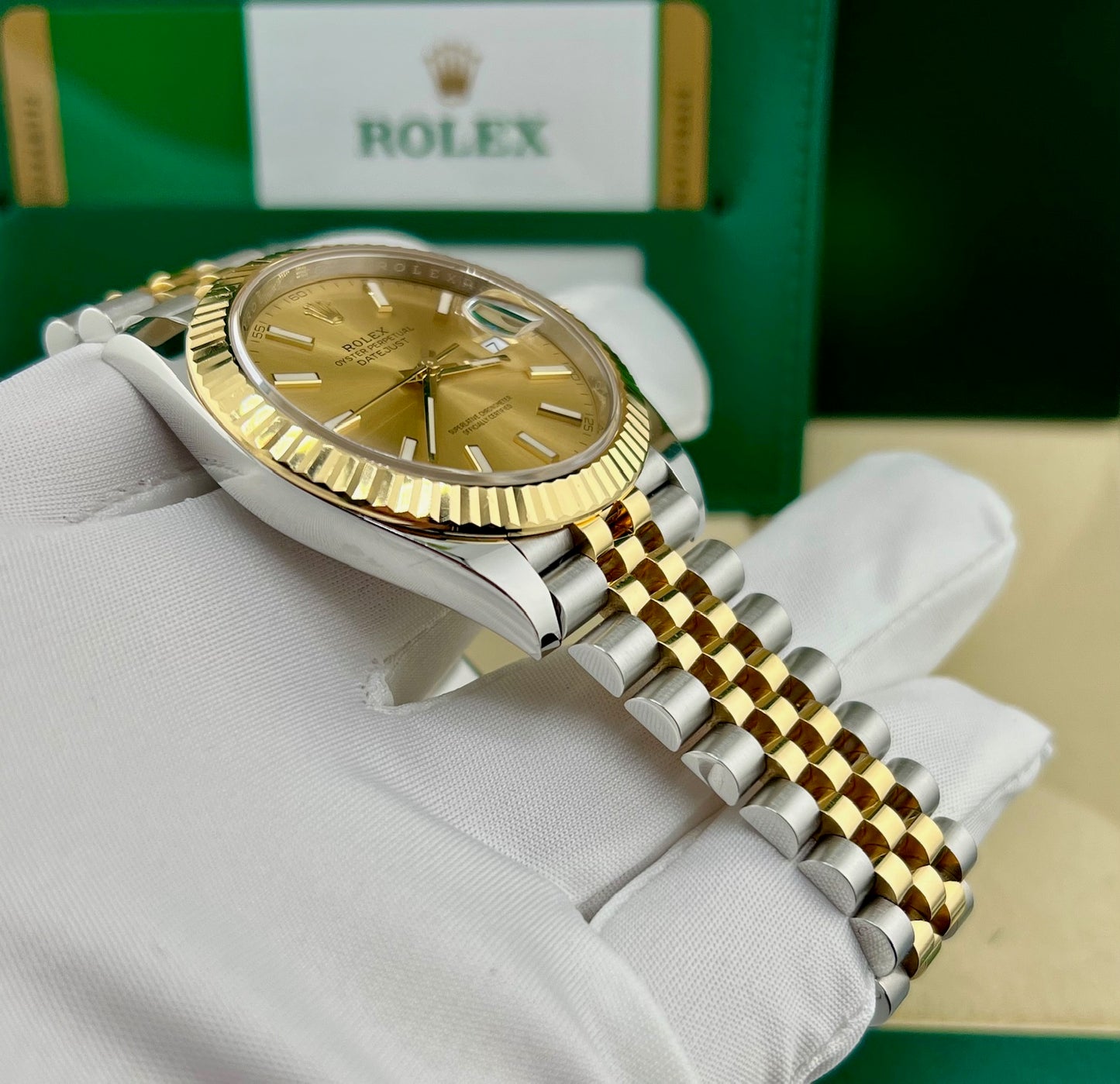 Rolex Datejust 41mm 126333 Champagne Dial Jubilèe 2020 Full Set