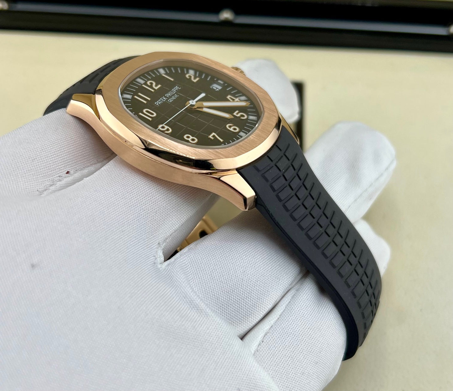 Patek Philippe Aquanaut 5167R Chocolate rose gold 2016