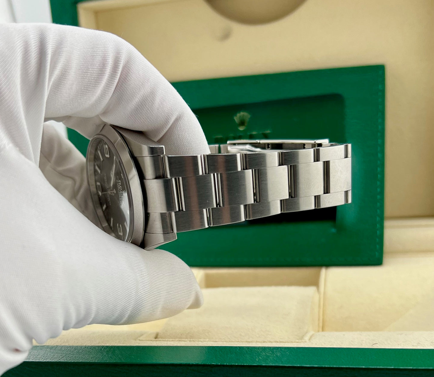 Rolex Explorer I 224270 40mm 2024 10 links