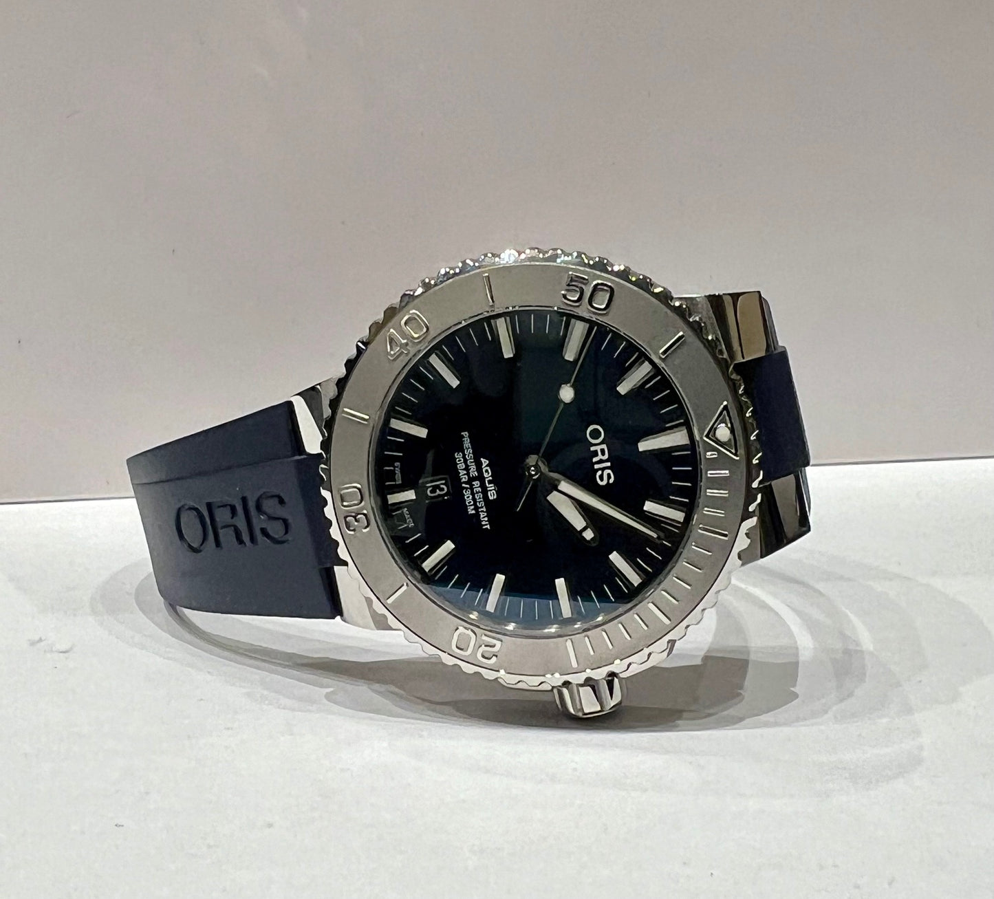 Oris Aquis Date 01733 7730 4114 2023 like new Blue Boutique Bucherer Edition