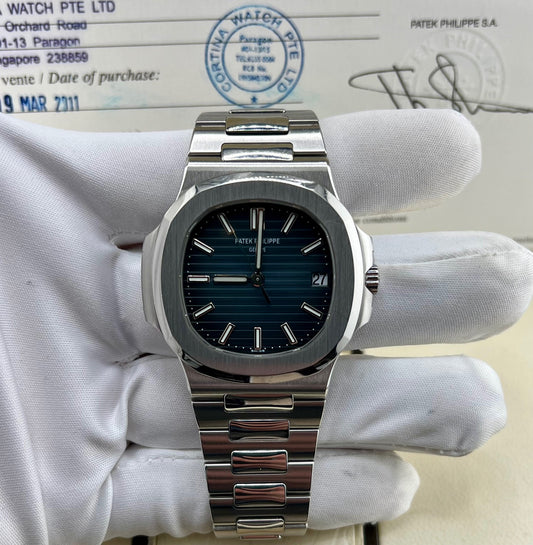 Patek Philippe Nautilus 5711/1A 2011 Full Set Singapore blue dial