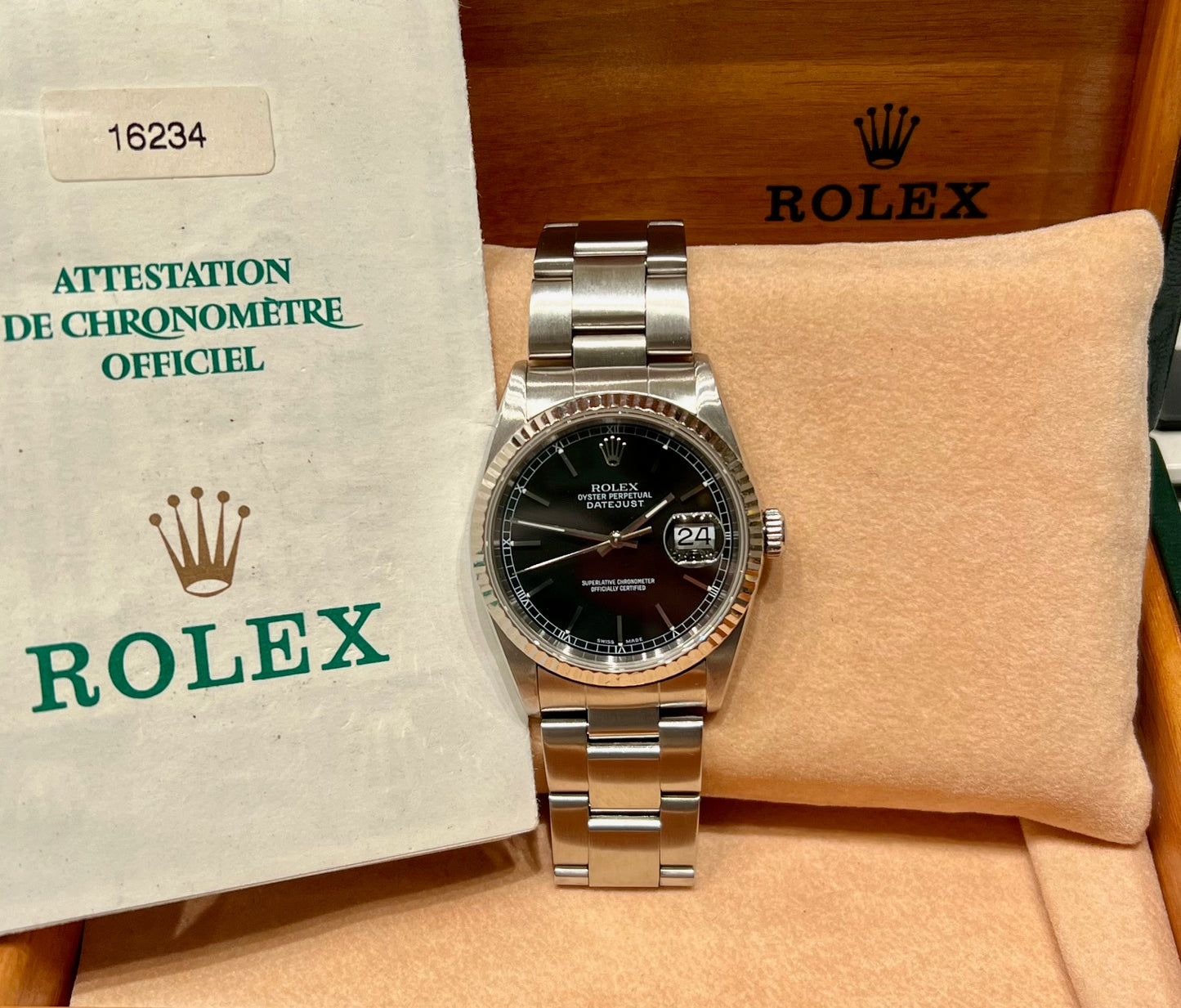 Rolex Datejust 36mm 16234 Black Dial 1998 Box&Paper