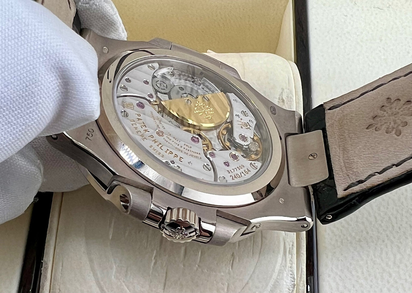Patek Philippe Nautilus 5712G full set 2008 Punzone di Ginevra