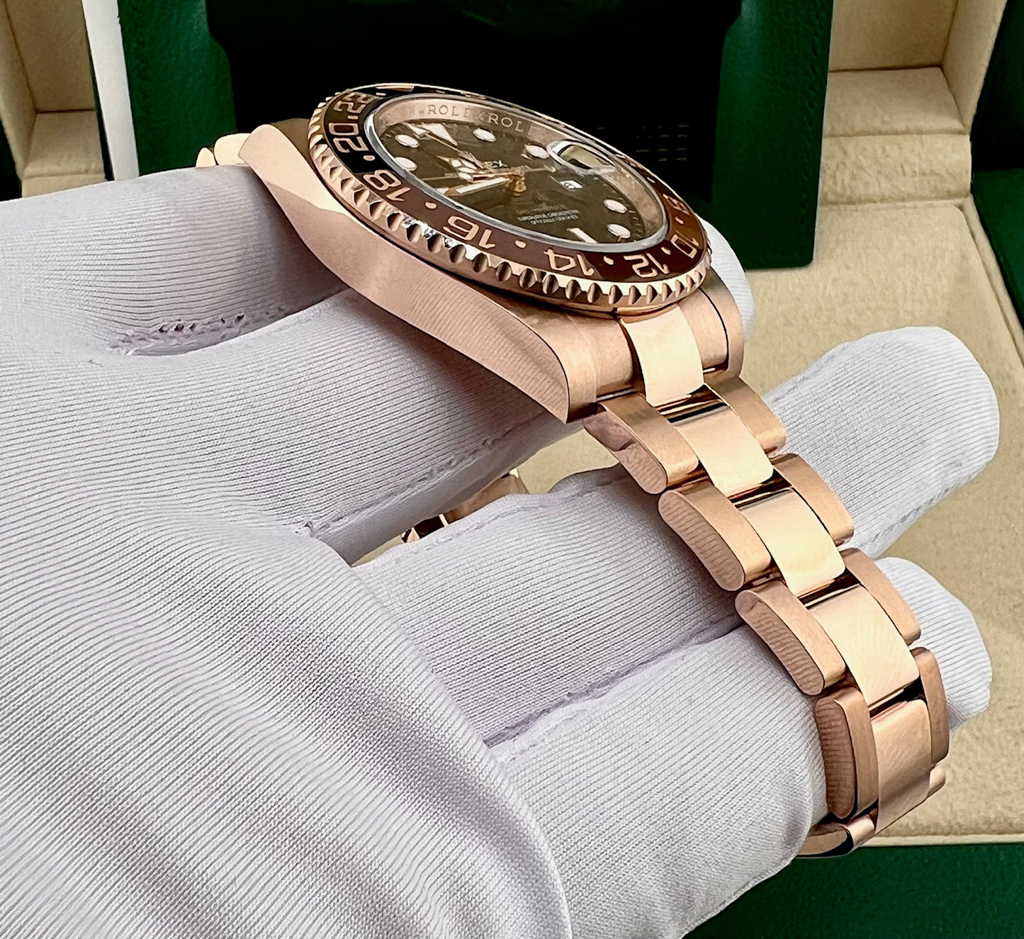 Rolex GMT-Master II 126715CHNR ''Everose'' 2024 like new 40mm