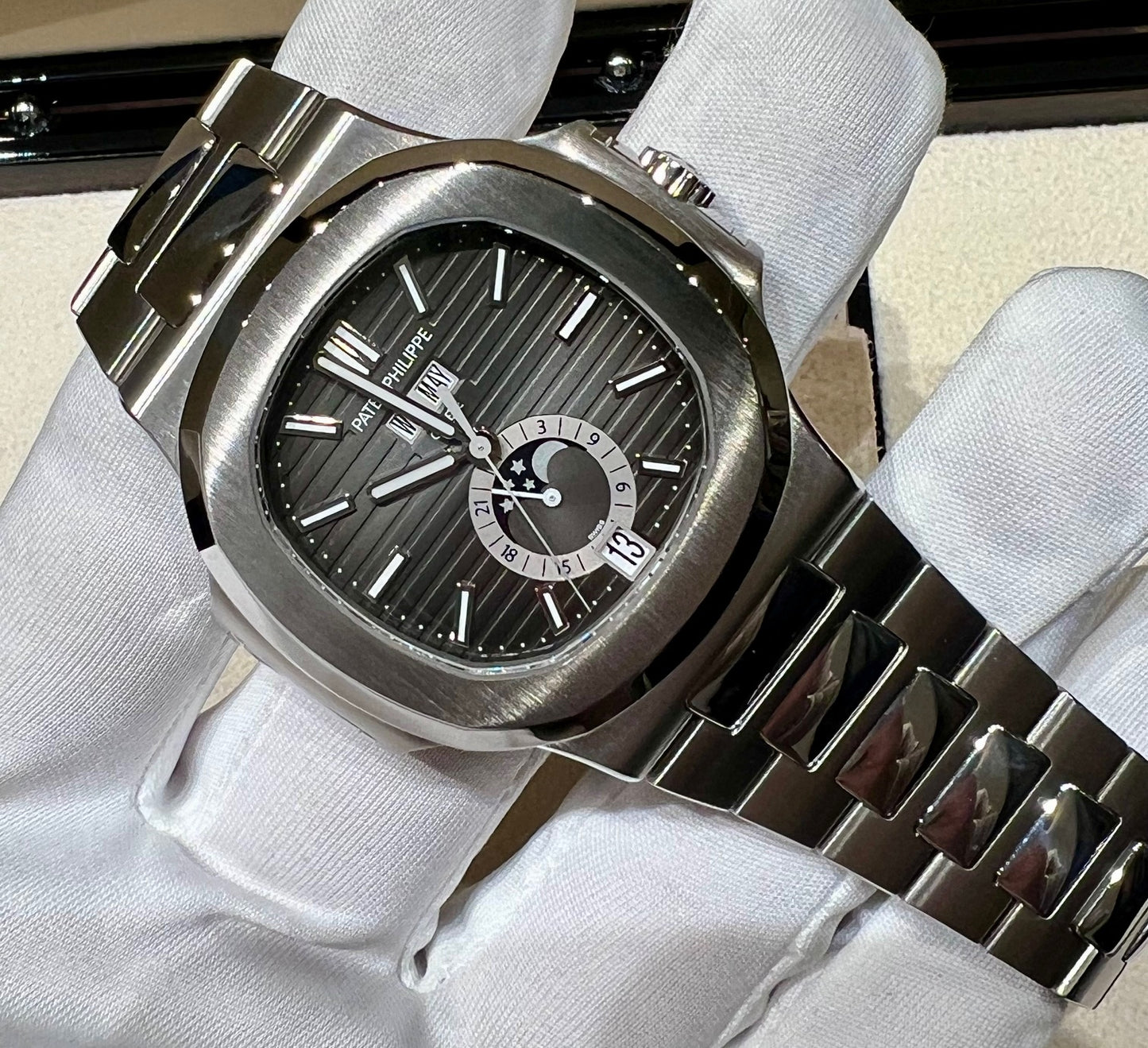 Patek Philippe Nautilus 5726-1A 2015 like new (ITA)