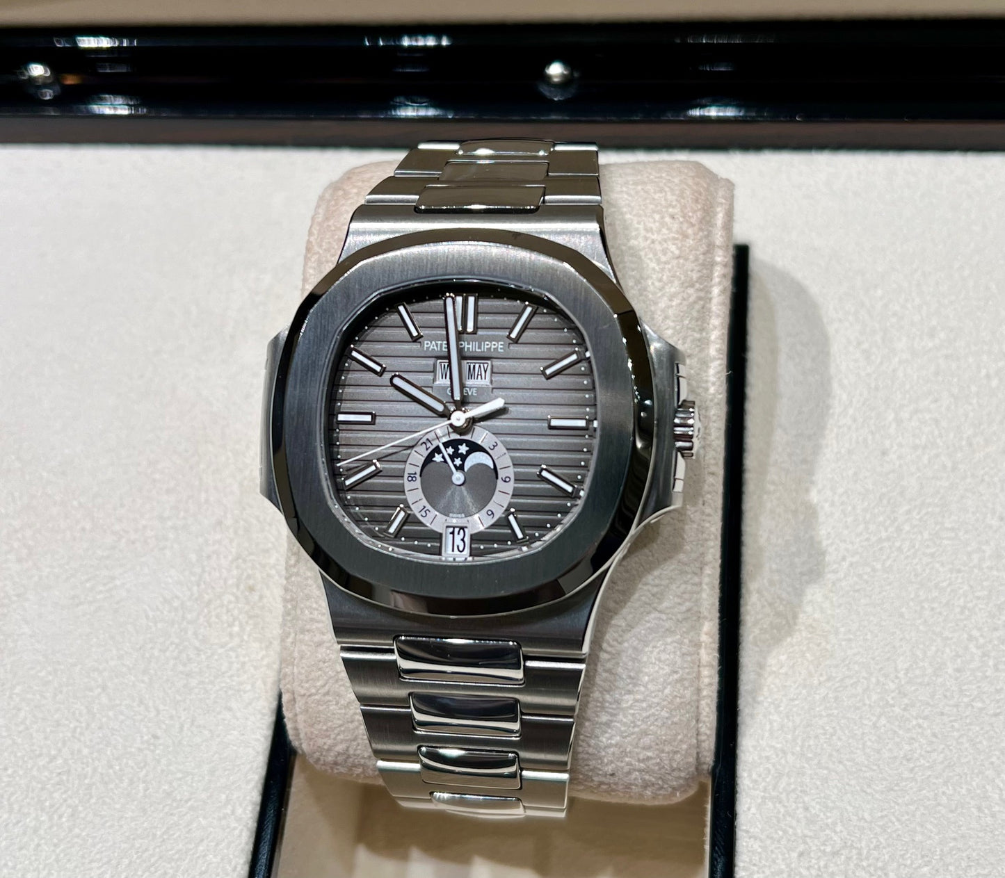 Patek Philippe Nautilus 5726-1A 2015 like new (ITA)