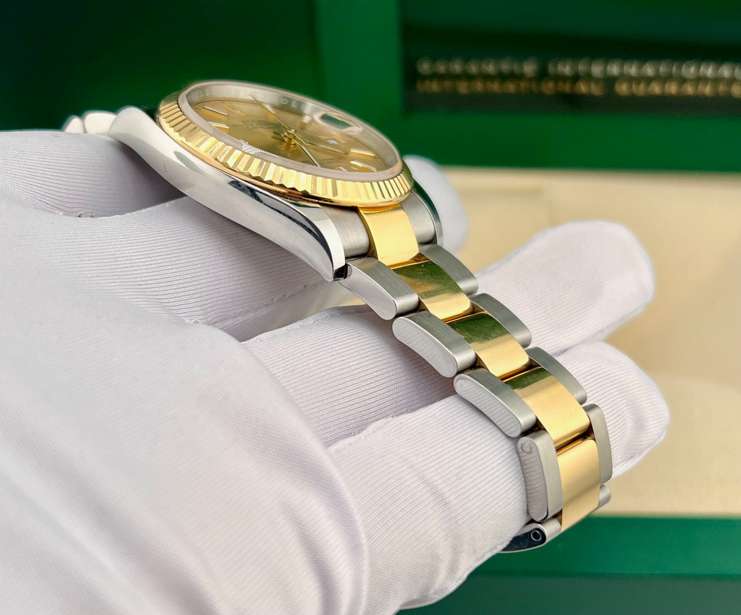 Rolex Datejust 36mm 126233 Champagne Dial Oyster 2024