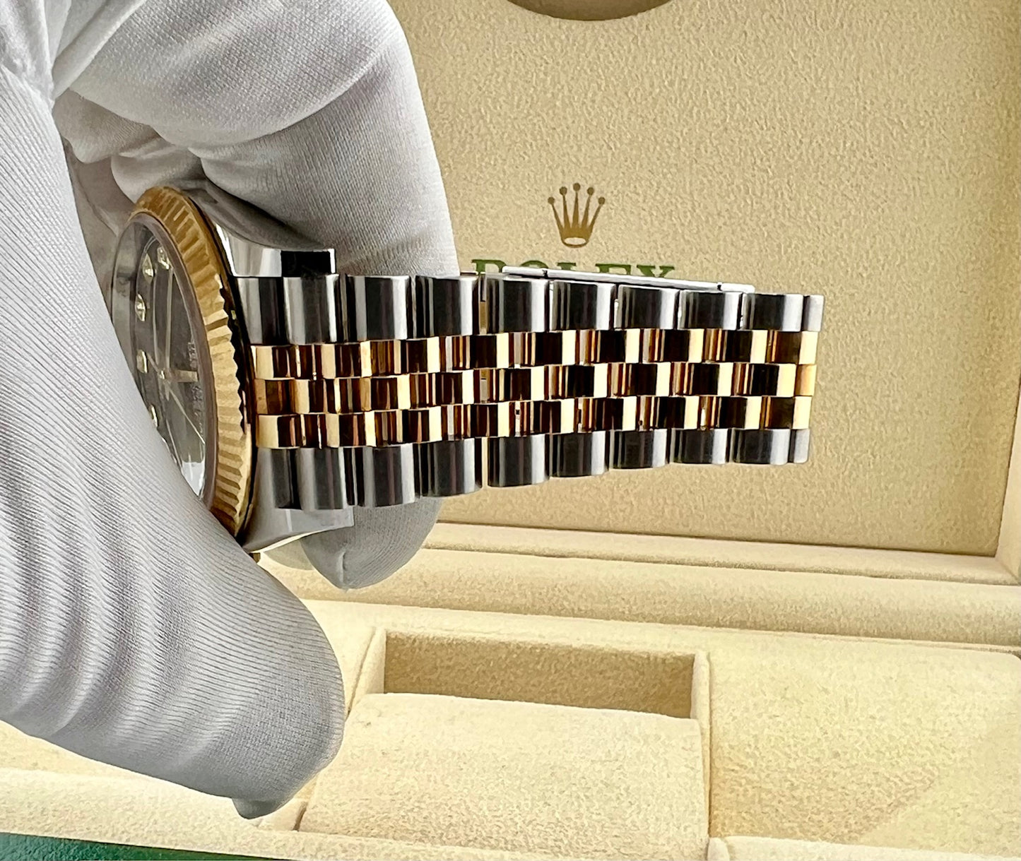 Rolex Datejust 36mm 126233 Black Diamond Index Dial Jubilèe 2023