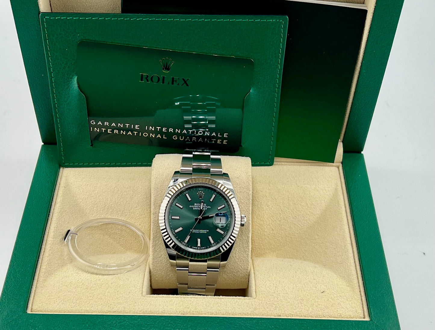 Rolex Datejust 41mm 126334 Mint Dial 2024 Oyster