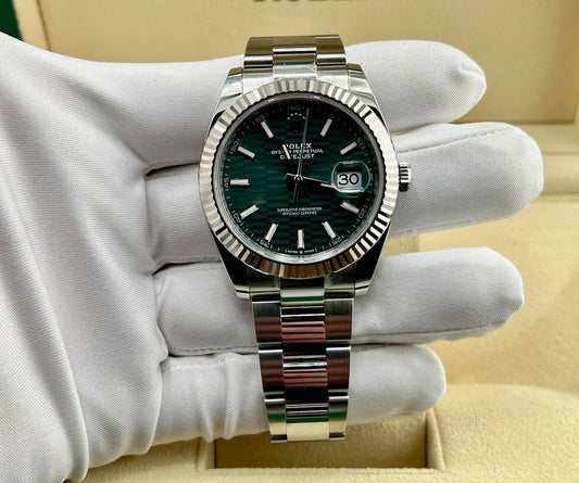 Rolex Datejust 41 mm 126334 Green Fluted Dial 2024 Oyster