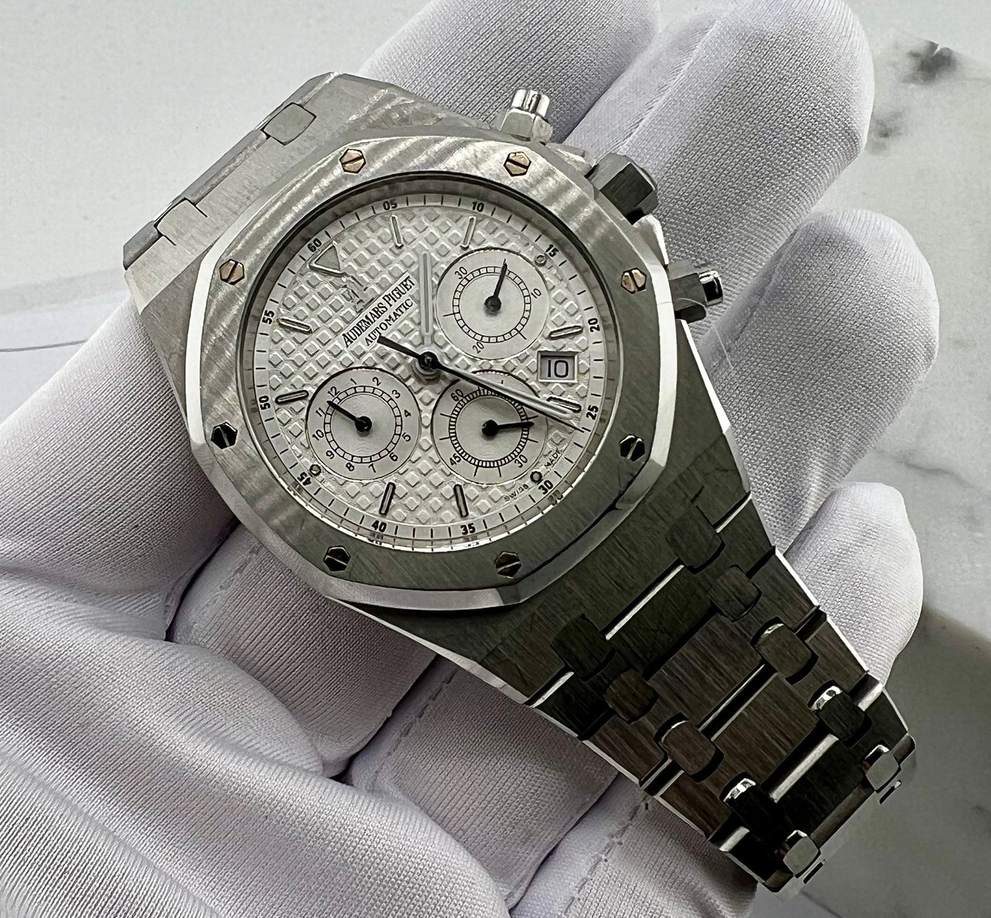 Audemars Piguet Royal Oak Chronograph 25860ST White Dial 2000 Extrait d'archive