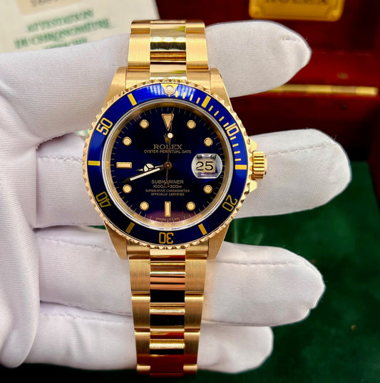 Rolex Submariner Date 16618 Box&Paper 1992 Like New 40mm