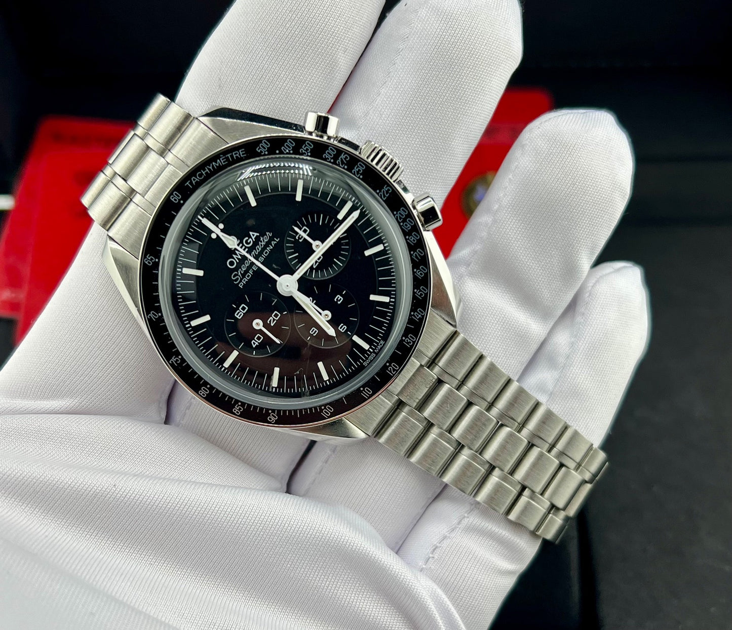 Omega Speedmaster Moonwatch 2025 NEW 310.30.42.50.01.001 Esalite