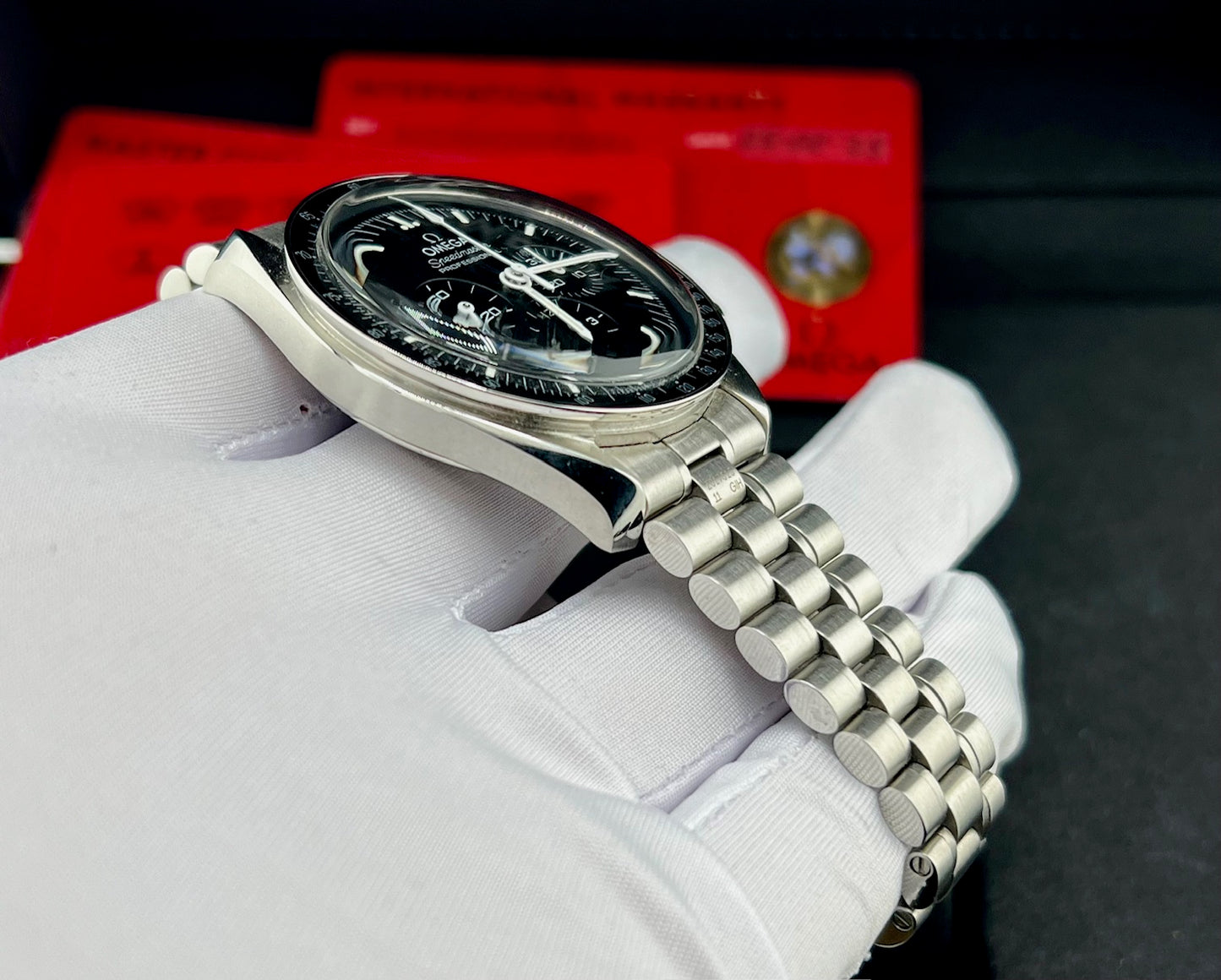 Omega Speedmaster Moonwatch 2025 NEW 310.30.42.50.01.001 Esalite