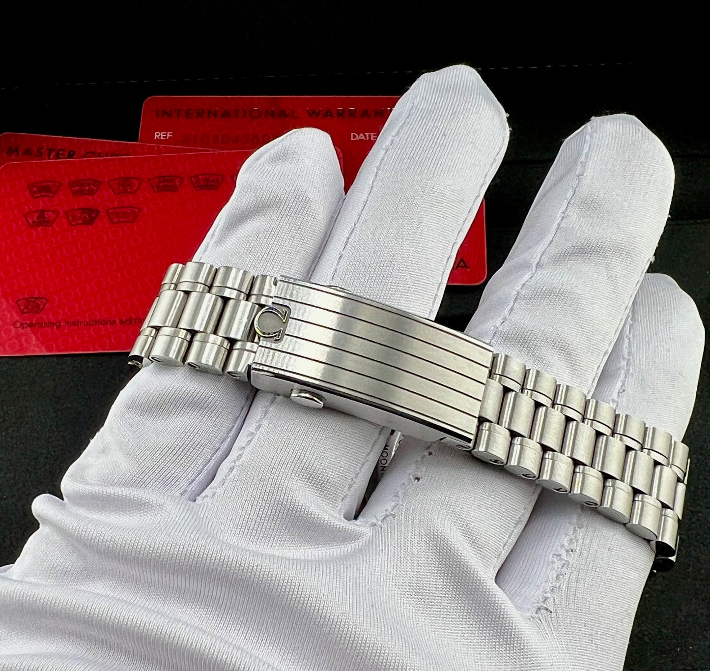 Omega Speedmaster Moonwatch 2025 NEW 310.30.42.50.01.001 Esalite
