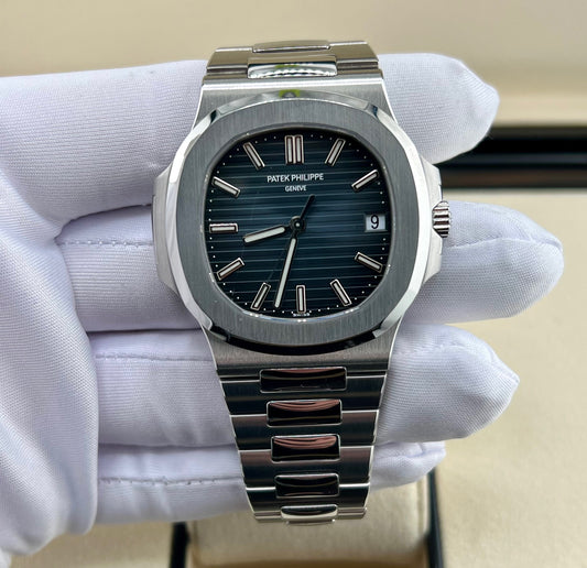 Patek Philippe Nautilus 5711/1A Blue Dial 2017 full set (Malta)