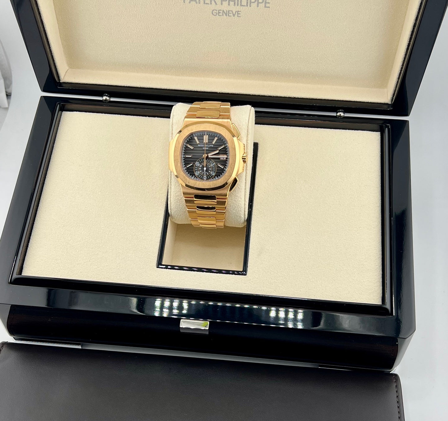Patek Philippe Nautilus 5980/1R-001 Chocolate 2017 full set (Hong Kong)